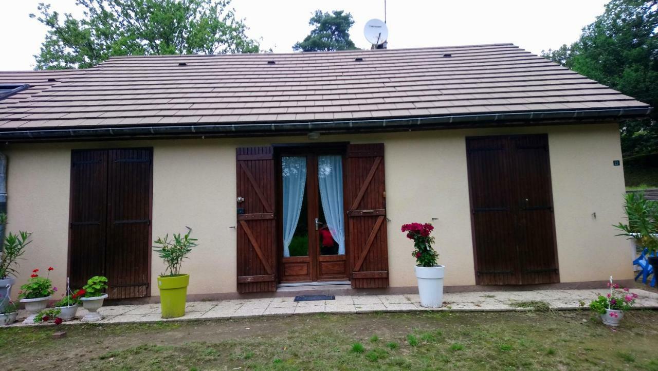 Maison Bord Du Lac Marcillac-la-Croisille Luaran gambar