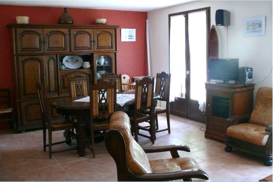Maison Bord Du Lac Marcillac-la-Croisille Luaran gambar